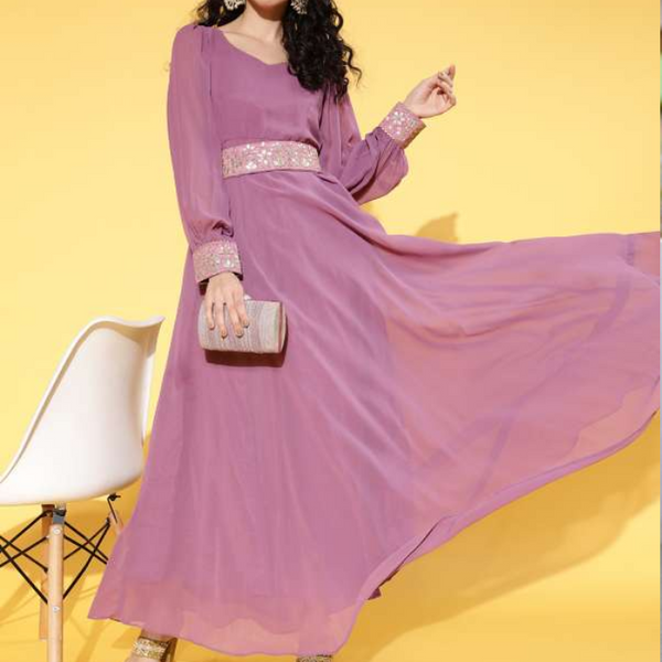 Gown for Women in Pakistan: The Latest Fashion Trends at Zaini Collection